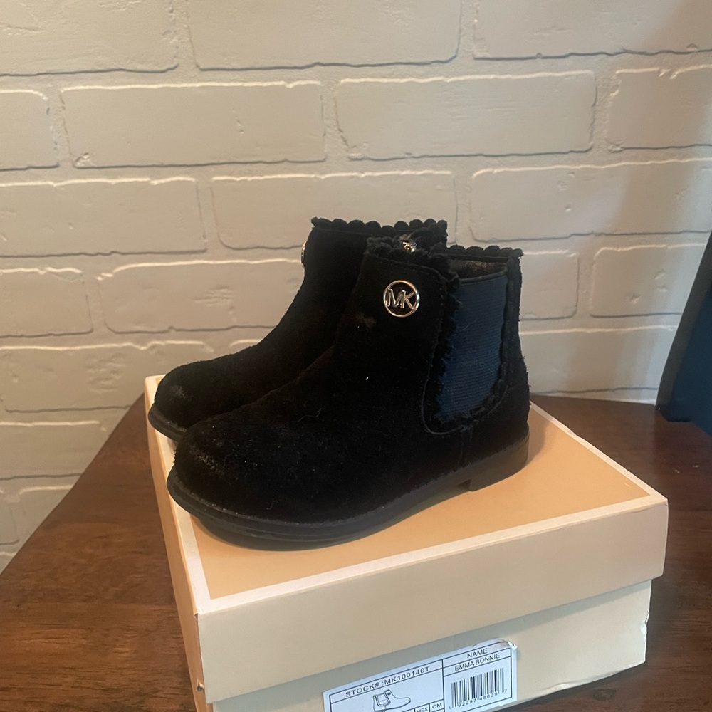 Michal Kors Girls Boots